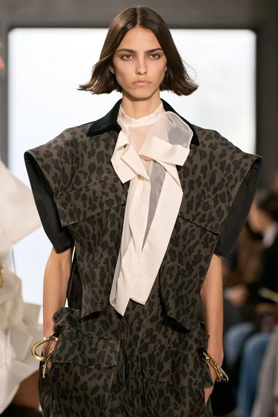 Look 65